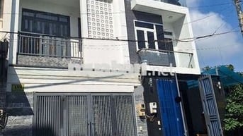 BÁN GẤP LÔ GÓC THỚI AN 16 - QUẬN 12 - 55M² - 3 TẦNG - HẺM XE HƠI .