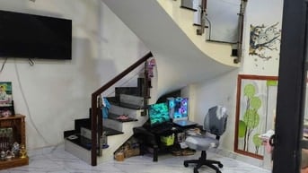 BÁN NHÀ HOÀNG HOA THÁM PHÚ NHUẬN 