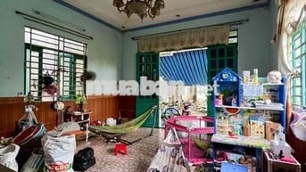 Nhà Rộng Rải DT 6x26m2 Nhà Cấp 4 Sân Rộng Đậu Ôtô Trồng Cây Yên Tỉnh