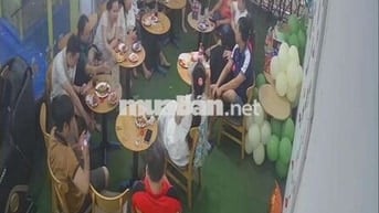 Cần sang KVC trẻ em khu cafe và 11 phòng trọ