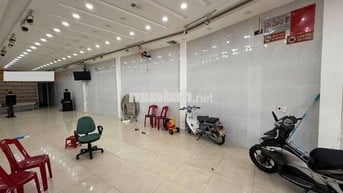 MT Âu Cơ đối diện Chợ HÒA KHÁNH