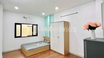 Cho thuê phòng Full nội thất cửa sổ lớn Nhà thờ Nam Hải Tạ Quang Bửu