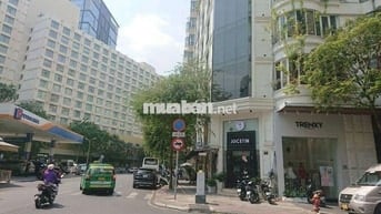 Siêu phẩm góc 2MT LÊ THÁNH TÔN Q1. Đối diện ks New world