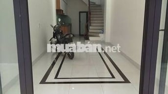 Nhà xây mới 33m2, 5 tầng, 3 ngủ, 4wc oto đỗ cửa, Lĩnh Nam