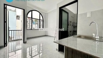 STUDIO BAN CÔNG FULL NỘI THẤT GẦN EMART PHAN HUY ÍCH