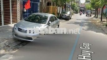 Cho thuê nhà cấp 4 kiệt Hoà Cường Hải Châu Đà Nẵng 
4 phòng ngủ