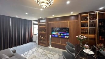 Bán nhà Q.Cầu Giấy. 65m2, 6 tầng thang máy, ô tô ra vào, ở luôn