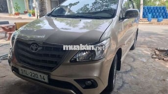 Toyota innova 2016 2.0V - 100000 km