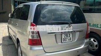 TOYOTA INNOVA 2.0E SX 2013