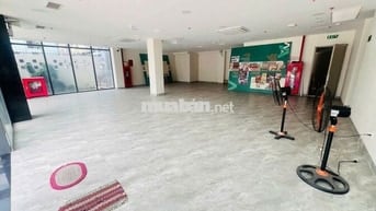 200M2 SÀN VP TẠI CMT8 P.10 Q3 , NGAY NGÃ 3 TÔ HIẾN THÀNH , TÒA NHÀ MỚI