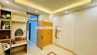 BÁN GẤP NHÀ LÔ GÓC TÔN ĐỨC THẮNG - ĐỐNG ĐA- NGÕ Ô TÔ TRÁNH, KINH DOANH