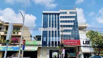 Cho thuê MT Đg Đồng Khởi, Biên Hoà! 3 lầu, có thang máy DT san 500m/2