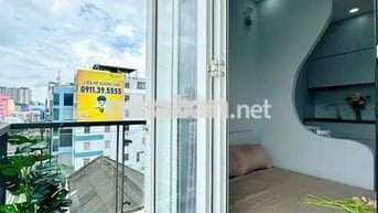 STUDIO BAN CÔNG VIEW CỰC CHILL NGAY TRUNG TÂM QUẬN 1