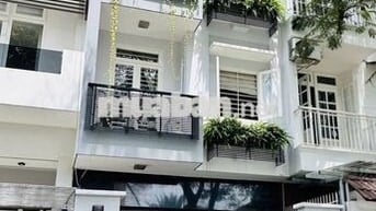 NHÀ ĐƯỜNG VÕ THỊ SÁU DIỆN TÍCH: 4,5X25M TRỆT 3 LẦU CHO THUÊ
