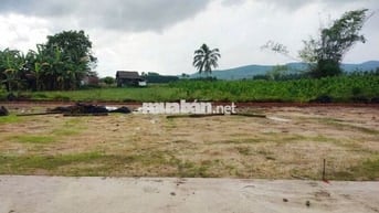 ĐẤT ĐẸP TẠI CẨM TOẠI, HÒA PHONG, diện tích hơn 130m2, sổ đỏ sẵn. 💥