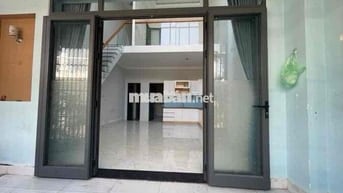 BÁN NHÀ HUỲNH TẤN PHÁT KHU DÂN HIỆN HỮU DÒNG TIỀN ỔN ĐỊNH SHR CHỈ 3.49