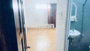 Pass phòng trọ đầu tháng 11 dọn vô