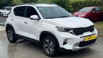 Kia Sonet 2024 1.5 Premium	 - 31000 km