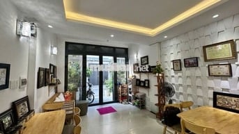 Bán nhà mặt tiền đường D5, phường 25, quận Bình Thạnh, 5 tầng, 23,5 tỷ