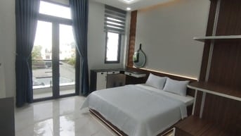 Nhà 5 Tấng.DTS:300m2.Giá hơn 8 tỷ.Đường Nguyễn Ánh Thủ,TPHCM 