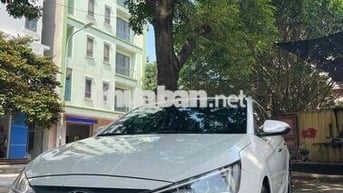 Hyundai Elantra 2022 2.0 AT - 965000 km