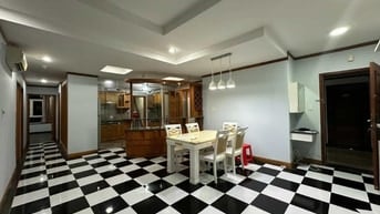 C/c  Phan Xích Long, P2,Phú Nhuận: 89m2-3p ngủ,NT, 14tr/th