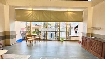 🌻🌻🌻PENTHOUSE SÂN LỚN NGAY CẦU LÊ VĂN SỸ, HOÀNG SA
