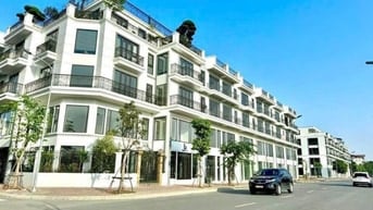 Liền kêt Metro Politans Gia Lâm 5 tầng vỉa hè dt 85m2 mt 6m 1x tỷ