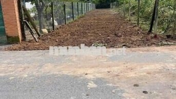 BÁN ĐẤT: 180m2 thổ cư gần trường Mầm non Trung Lập Thượng - SHR