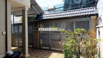 Cho thuê nhà sân vườn đường Trần Xuân Độ gần chợ Bến Đình