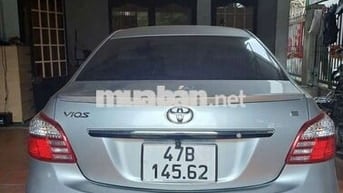 Chính chủ bán xe Toyota vios 2013