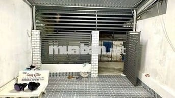Nhà mới xây 2pn 2 máy lạnh Hẻm Nguyễn Văn Cừ