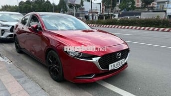 Mazda 3 2020 Sedan 1.5L Luxury - 67000 km