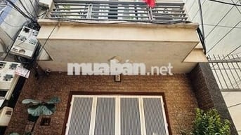 NGỌC THUY cho thuê Phòng khép kín có ban công, full nội thất