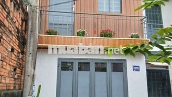 BÁN NHÀ TRỆT LẦU - CẬP VÁCH UBND Q.NK - KẾ BÊN CÔNG VIÊN & VINCOM HV