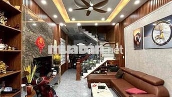 nhà 1 trệt 2 lầu gần VSIP1,đường 22/12 QL13,đầy đủ nội thất,đường 7m