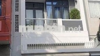 Cần cho thuê nhà 377/4A CMT8 P.12 Q.10
