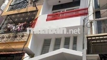 Cho thuê nhà mới hxh Trần Quang Diệu, p14. Dt. 3,7x17m 1t 3 lầu st