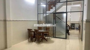 Cho thuê nhà đường ce tải Nội Bộ Bình Phú Q6