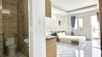 PHÒNG BAN CÔNG GẦN CV LÀNG HOA- CHỢ HẠNH THÔNG TÂY- ĐH CÔNG NGHIỆP