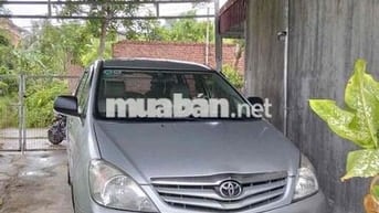 Toyota Innova 2010 G - 180000 km
