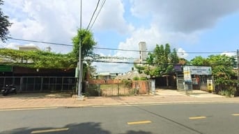 ĐẤT NỀN NGANG 10M, DÀI 30M, NGAY SÁT KHU CHỢ, MẶT TIỀN CHO THUÊ 15TR