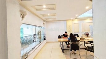Cho thuê văn phòng Lê Trọng Tấn 100m2 16r view hồ thoáng đẹp sàn vuông