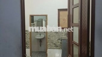 Phòng ở Lầu 1 đầy đủ nội thất (12m2) - Đường Bùi Quang là