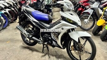 XE MÁYTHANH TÙNG_EX 135 MÀU TRẮNG CÔN TAY MÁY ZIN