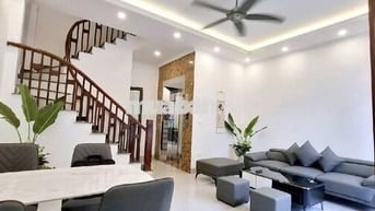 NHÀ MỚI THẠCH BÀN, 6 TẦNG THANG MÁY, LÔ GÓC, Ô TÔ ĐỖ CỬA