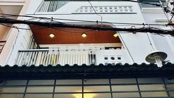 Nhà đẹp full nội thất ngay trung tâm Phú Nhuận cạnh HXH giá 7 tỷ nhỉnh