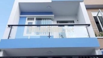 Cho thuê nhà MT 42A Hoa Sứ, P.7, Q. Phú Nhuận