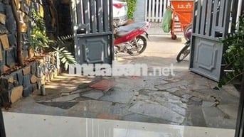 Cho thuê nhà ngay gần biển Hòn Chồng , Bắc Nha Trang