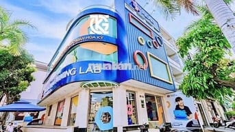 CHO THUÊ NHÀ ĐƯỜNG NGAY NGUYỄN GIA TRÍ BÌNH THẠNH -8X20m Trệt 3 lầu